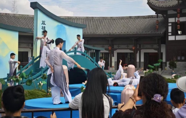 上天入地闯江湖，全家嗨玩 7 天不重样，这个国庆在梁平完成一场属于全家人的“极限”挑战赛！