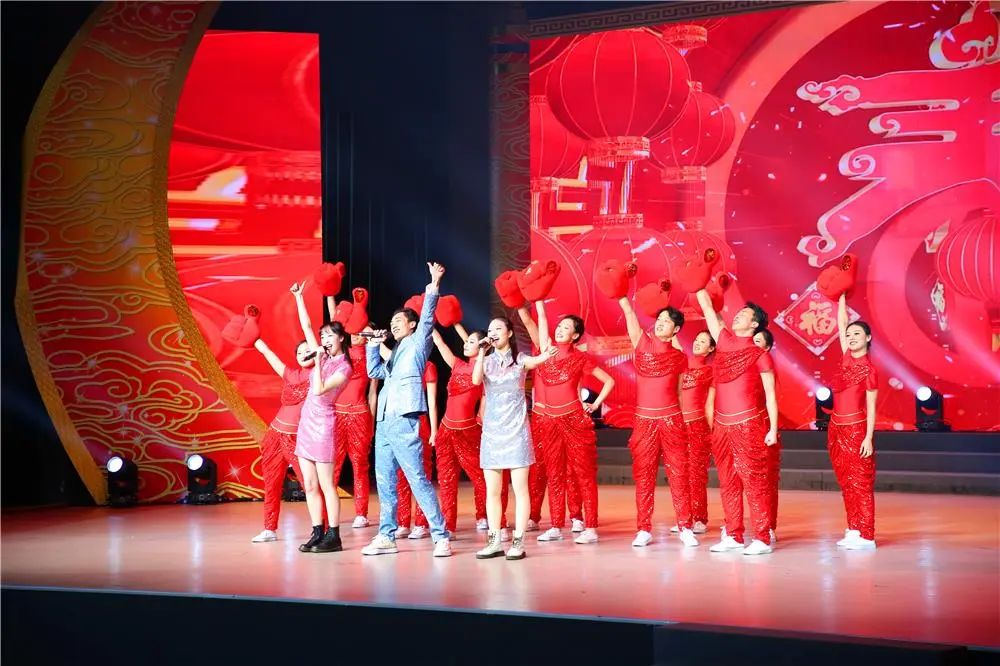 “春满明月 龙腾双桂”旅发集团2024新春年会顺利举行