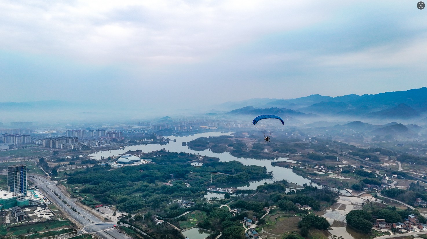 低空飞行营
